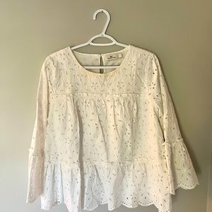 Vineyard Vines White Eyelet Top